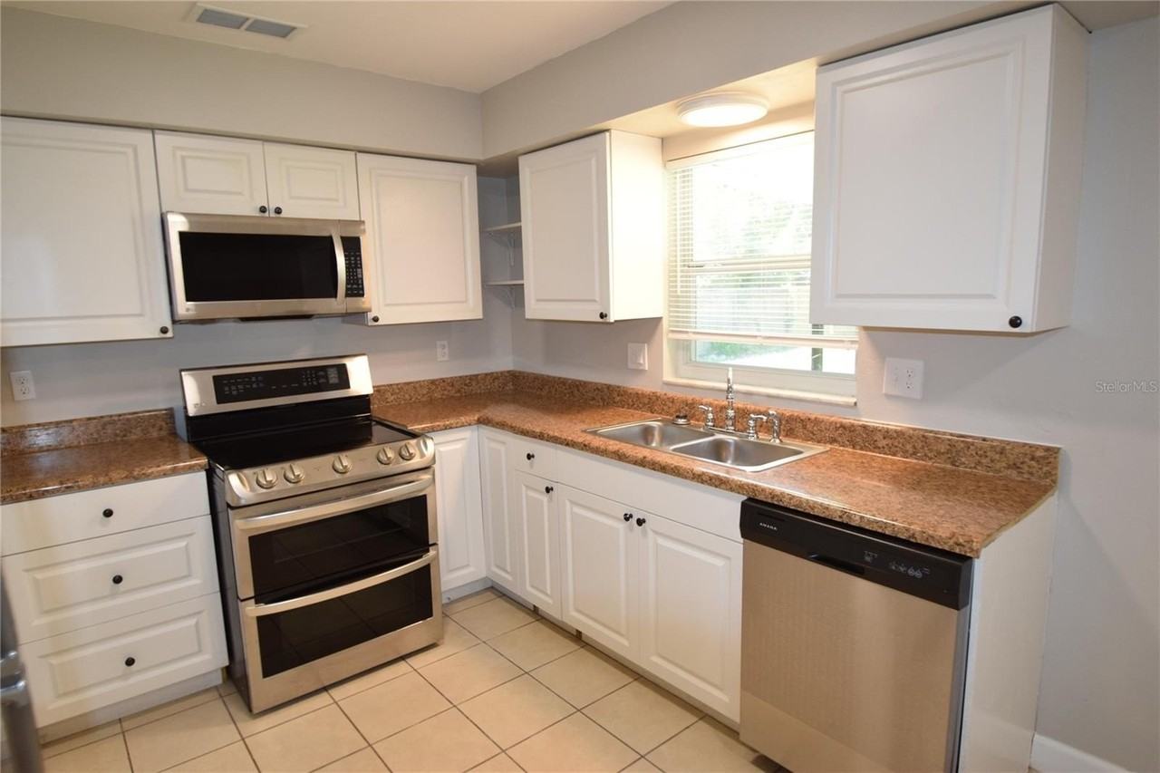 909 E Bella Vista St - Photo 4 of 14