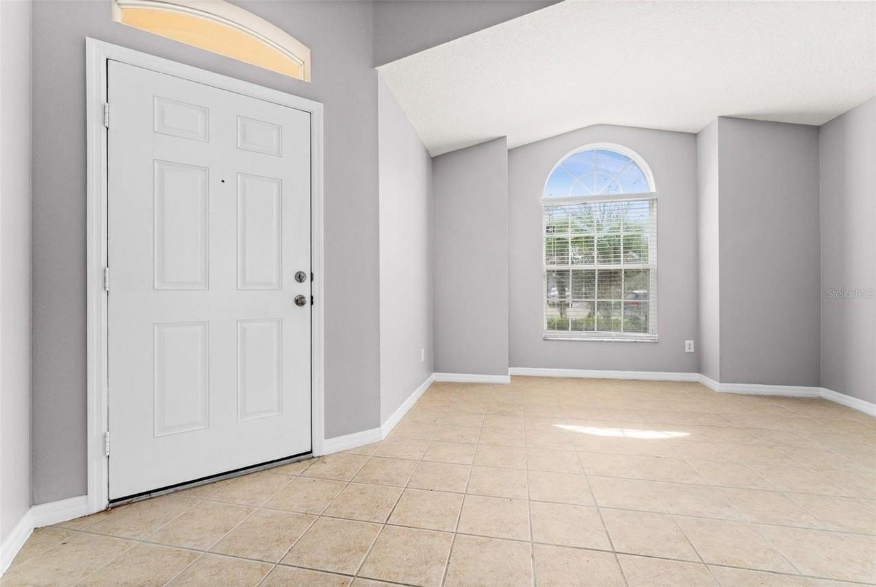 5201 Walnut Ridge Dr - Photo 5 of 43