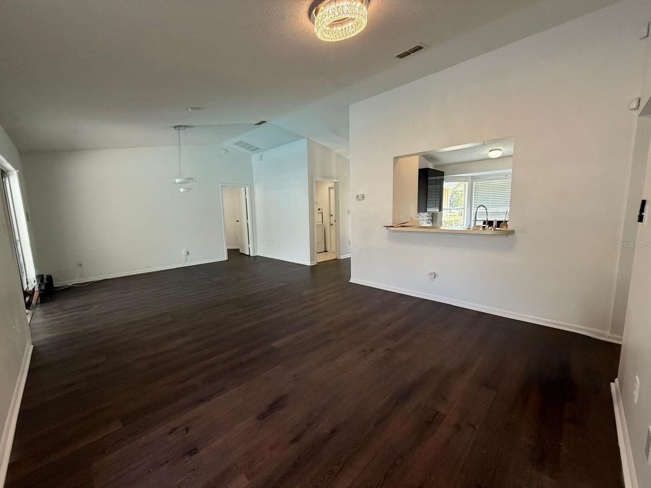 8143 Chelsworth Dr - Photo 4 of 27