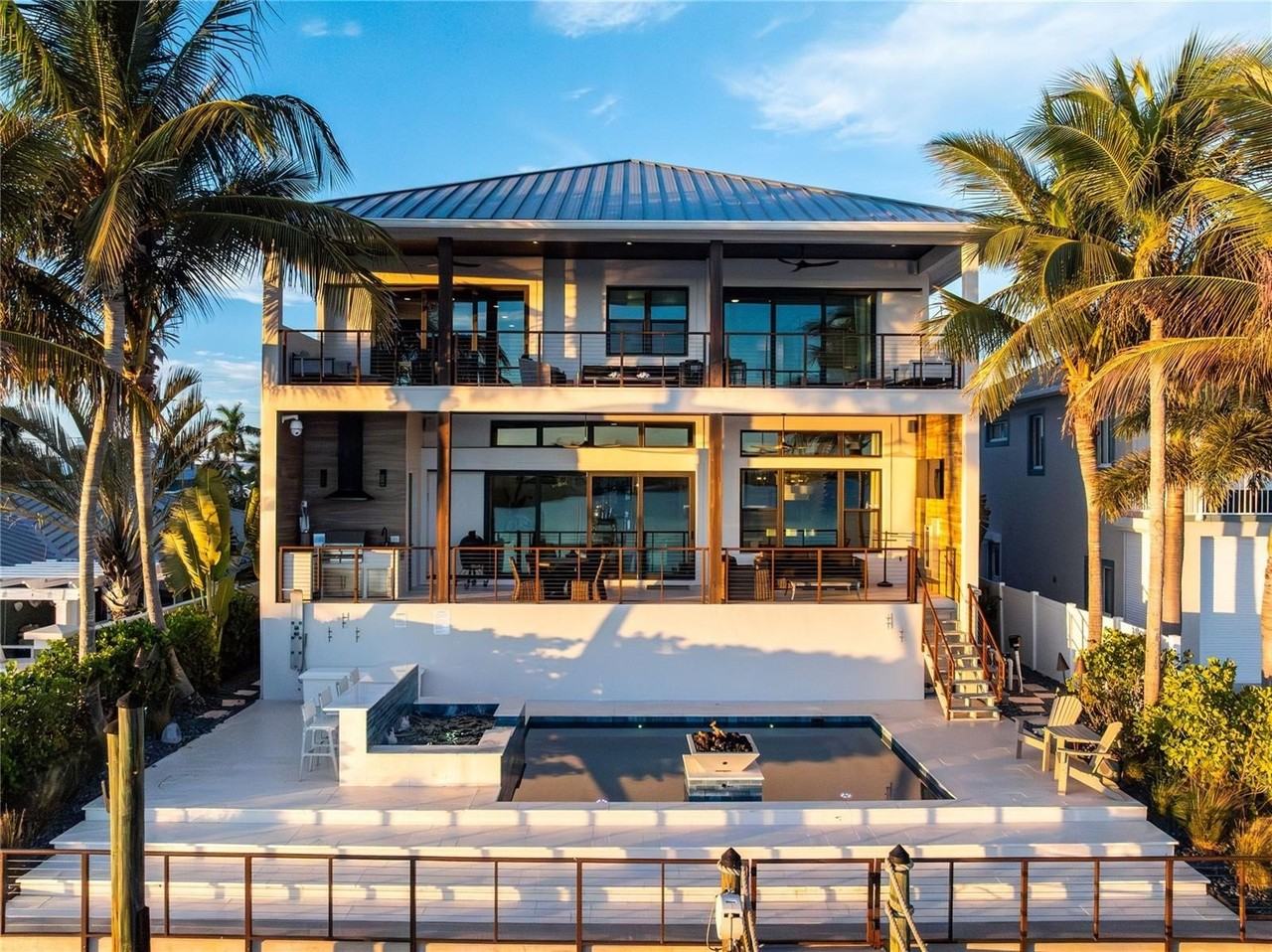 459 20th Ave - Photo 4 of 50