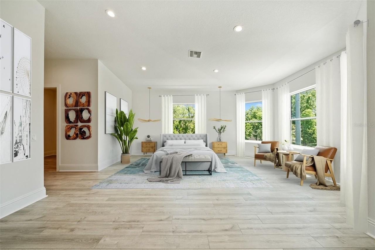 1033 Hammock Cir - Photo 6 of 32