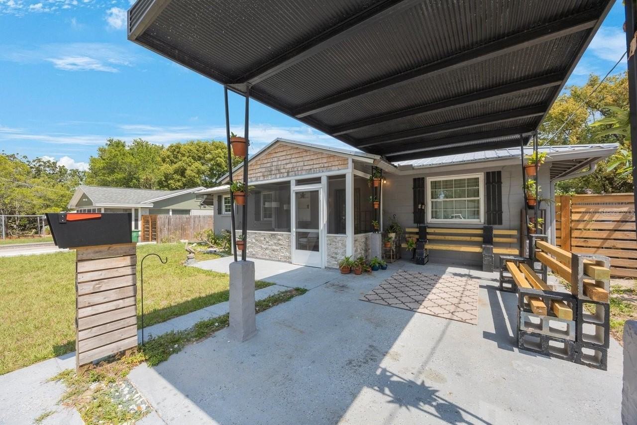 1010 E Fern St - Photo 3 of 40