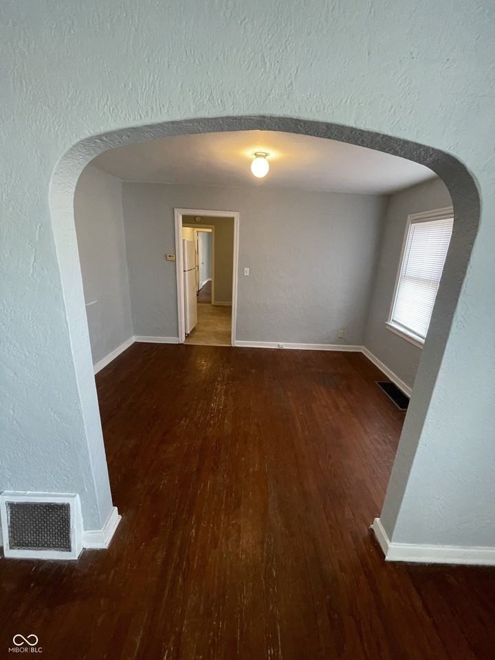 5324 Winthrop Ave - Photo 4 of 14