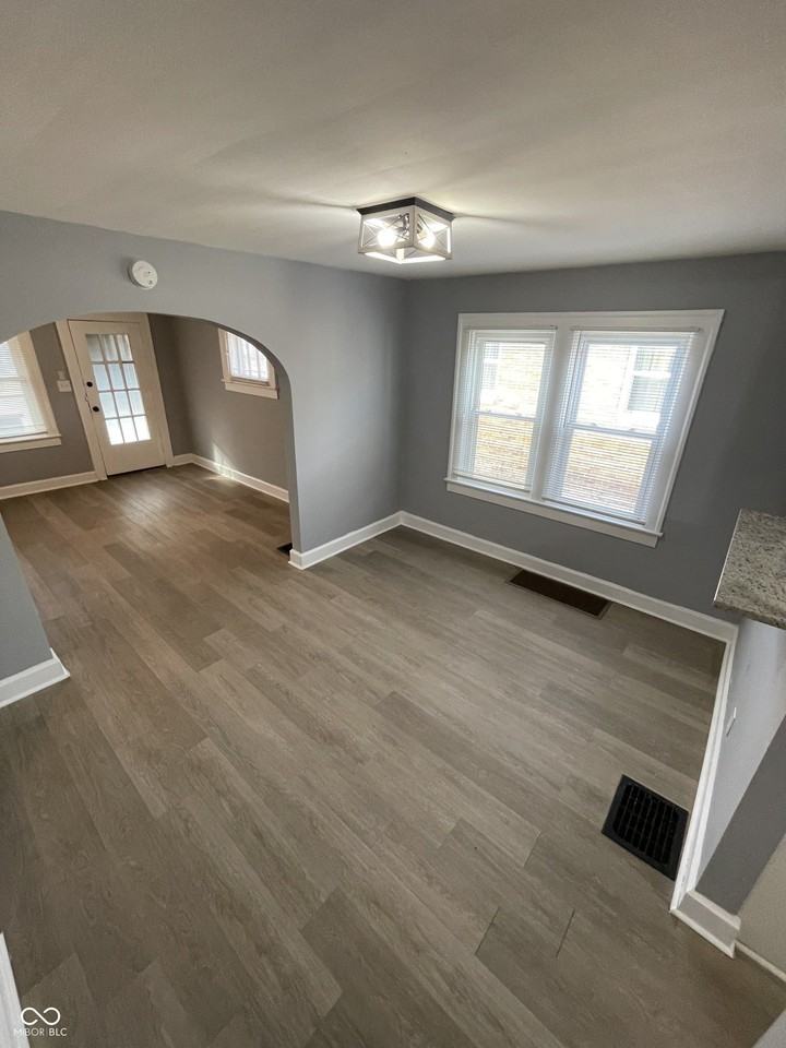 833 N Emerson Ave - Photo 5 of 15