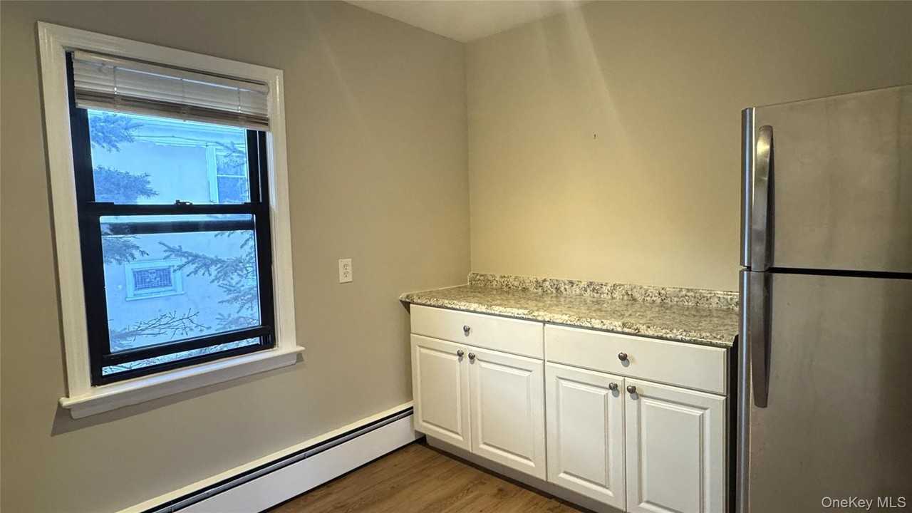 17 Cornelison Ave Apt C-3 #C3 - Photo 7 of 18