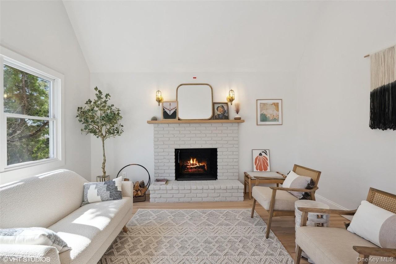 535 Birch Ln - Photo 3 of 24