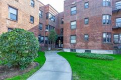 150 S Middle Neck Rd Apt 1b #1B - Photo 1 of 1