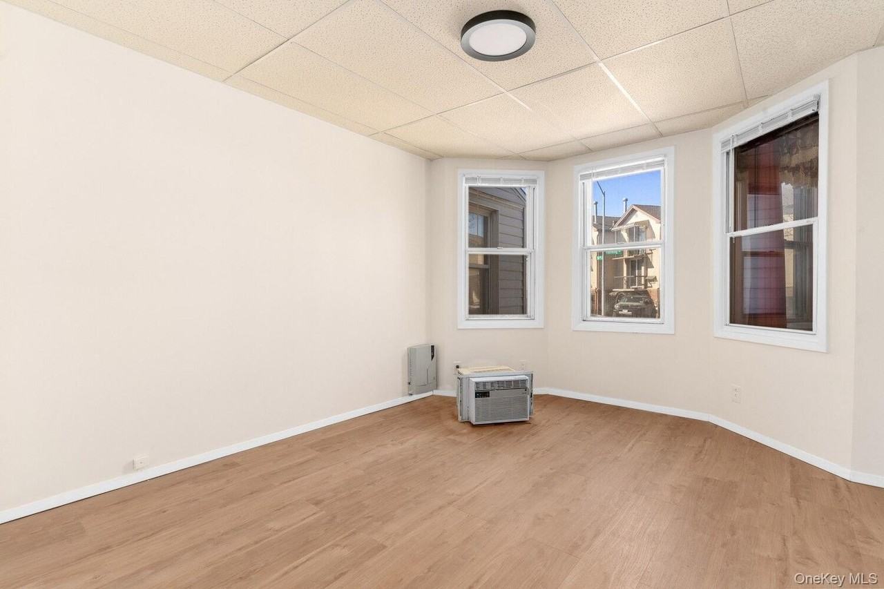 6048 Flushing Ave Unit 1 #1 - Photo 4 of 7