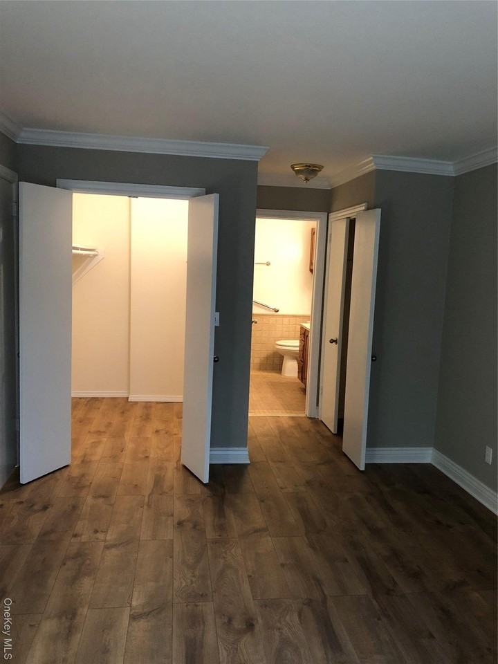 21 Scenic Vw - Photo 4 of 12