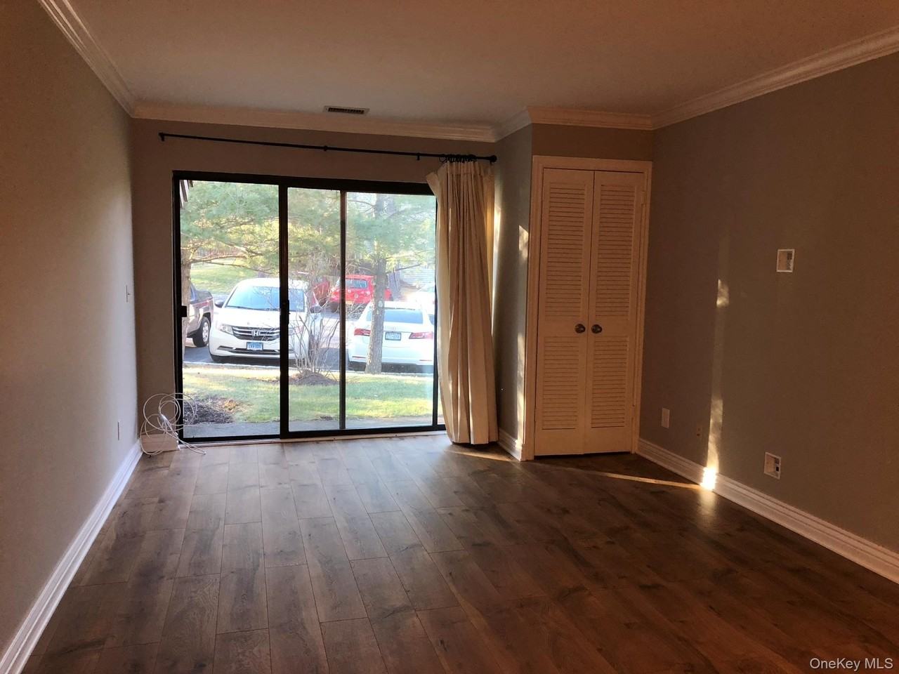 21 Scenic Vw - Photo 5 of 12