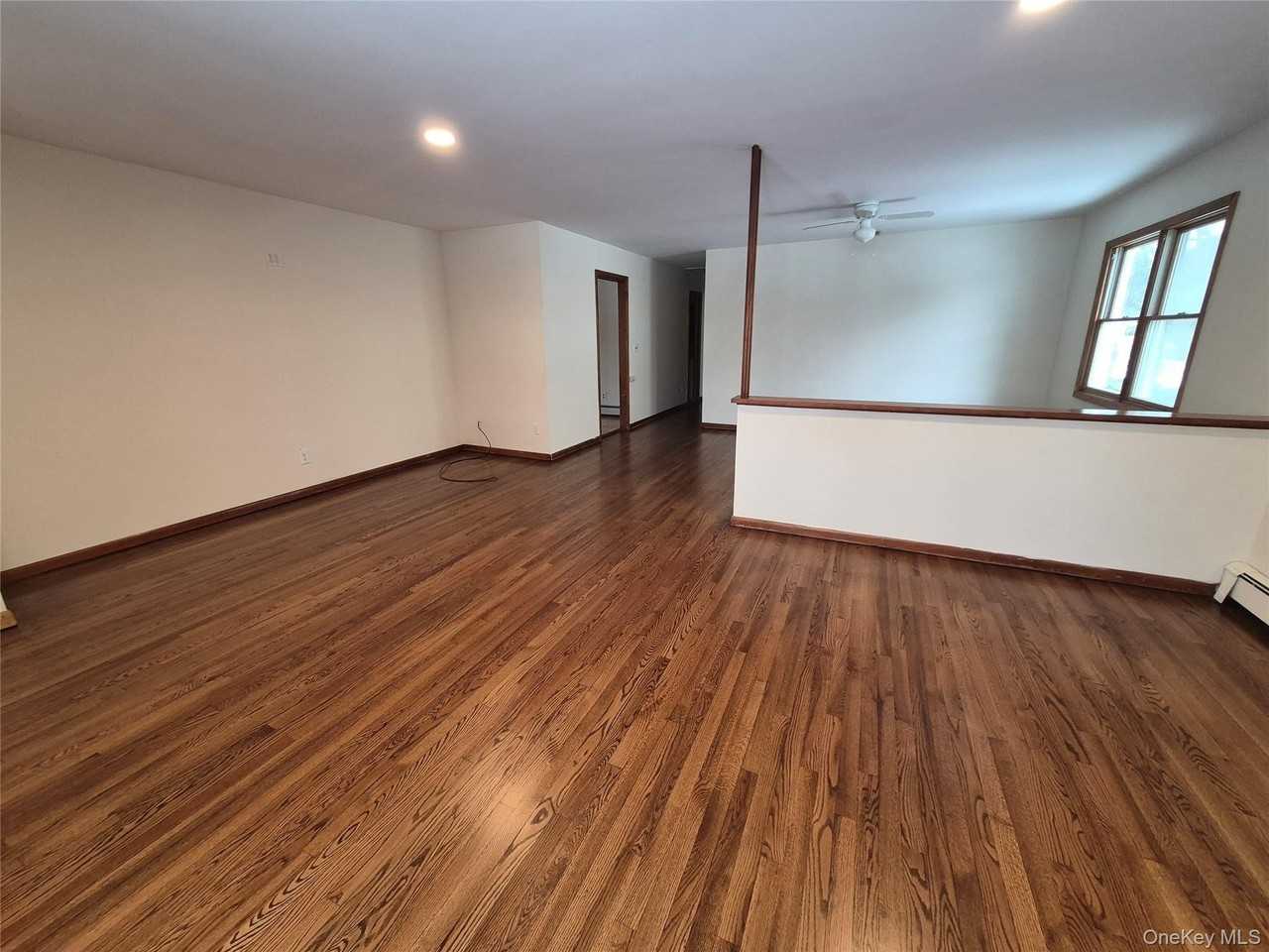 907 1st St - Photo 2 of 12