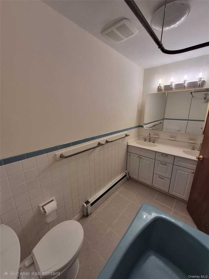 907 1st St - Photo 5 of 12