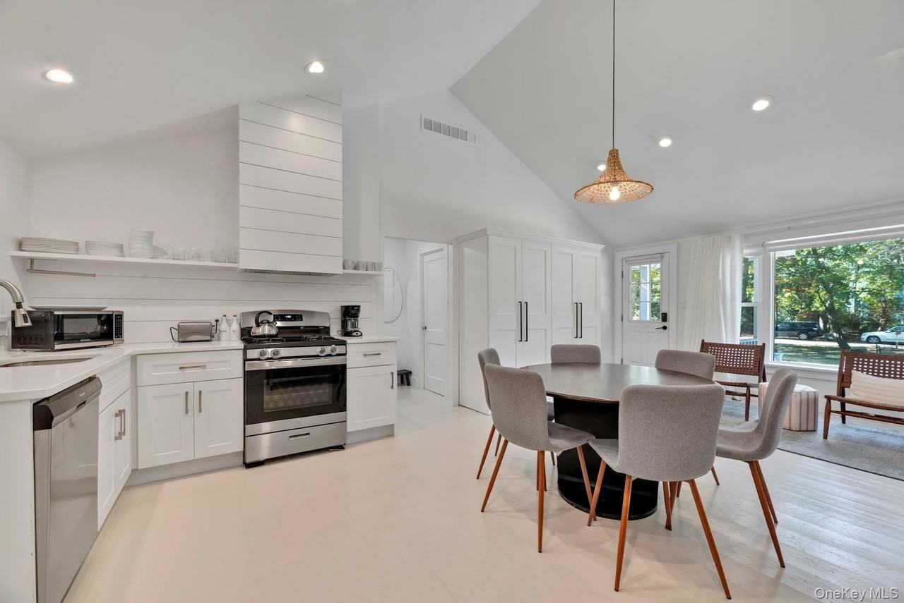 3670 Rocky Point Rd - Photo 5 of 27