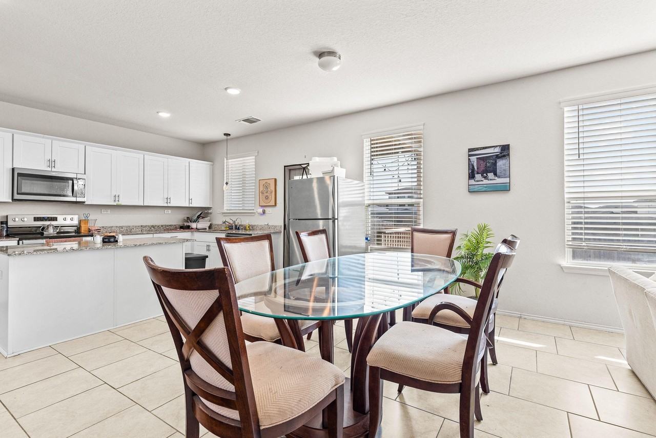 Braunig - Photo 5 of 12