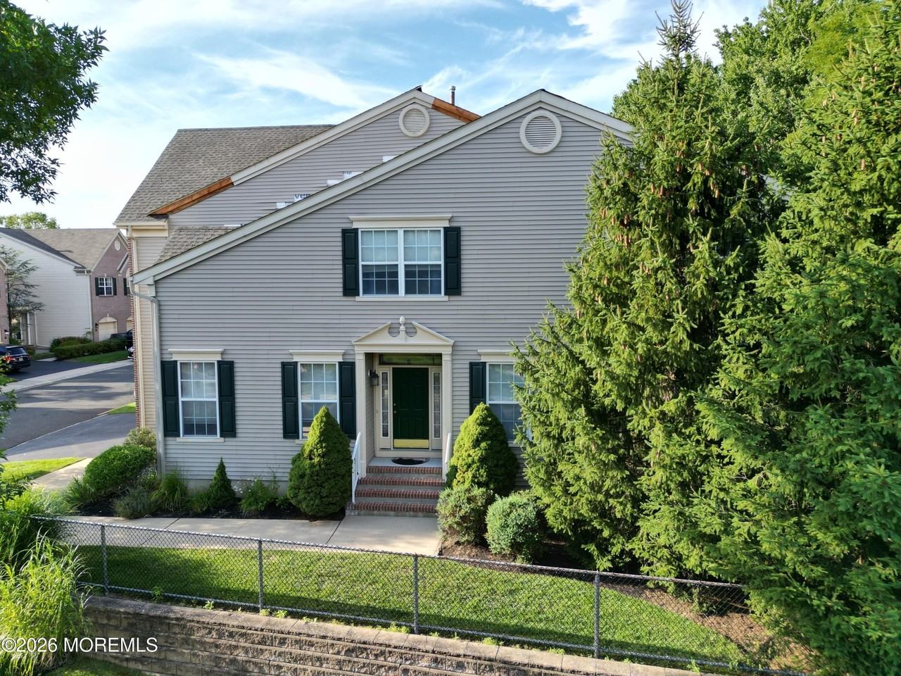 43 Banyan Blvd - Photo 2 of 9