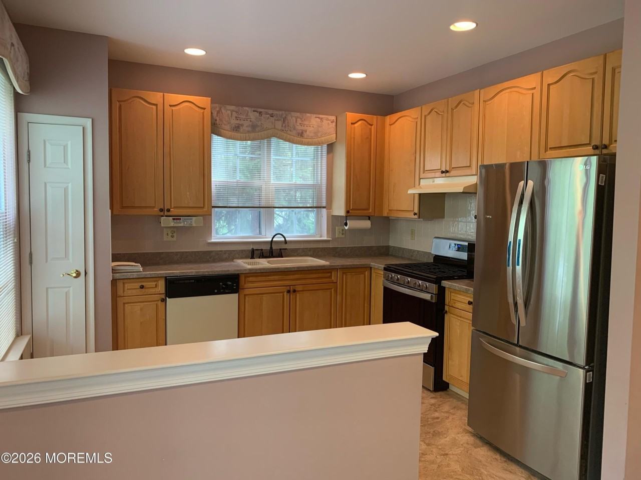 43 Banyan Blvd - Photo 4 of 9