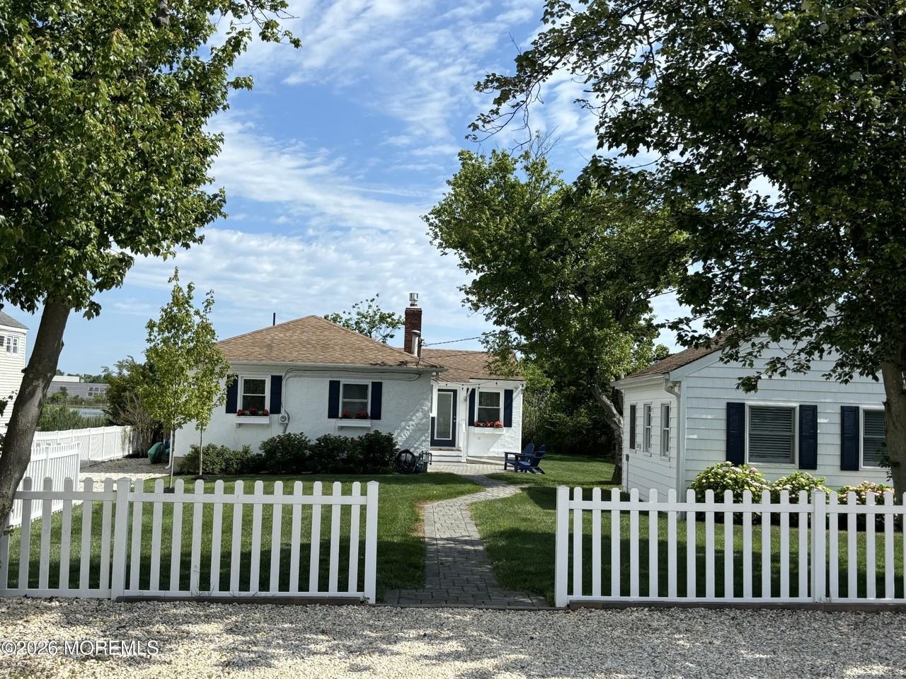 86 Bridge Ave - Photo 2 of 15