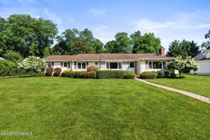 featured image of 523 Westwood Ave