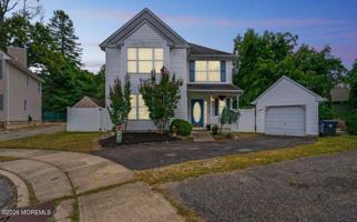 featured image of 146 Hamlet Ct