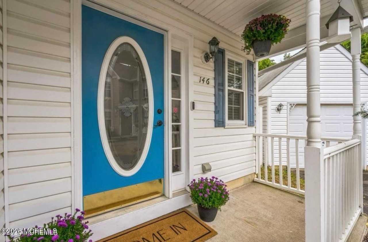 146 Hamlet Ct - Photo 3 of 35