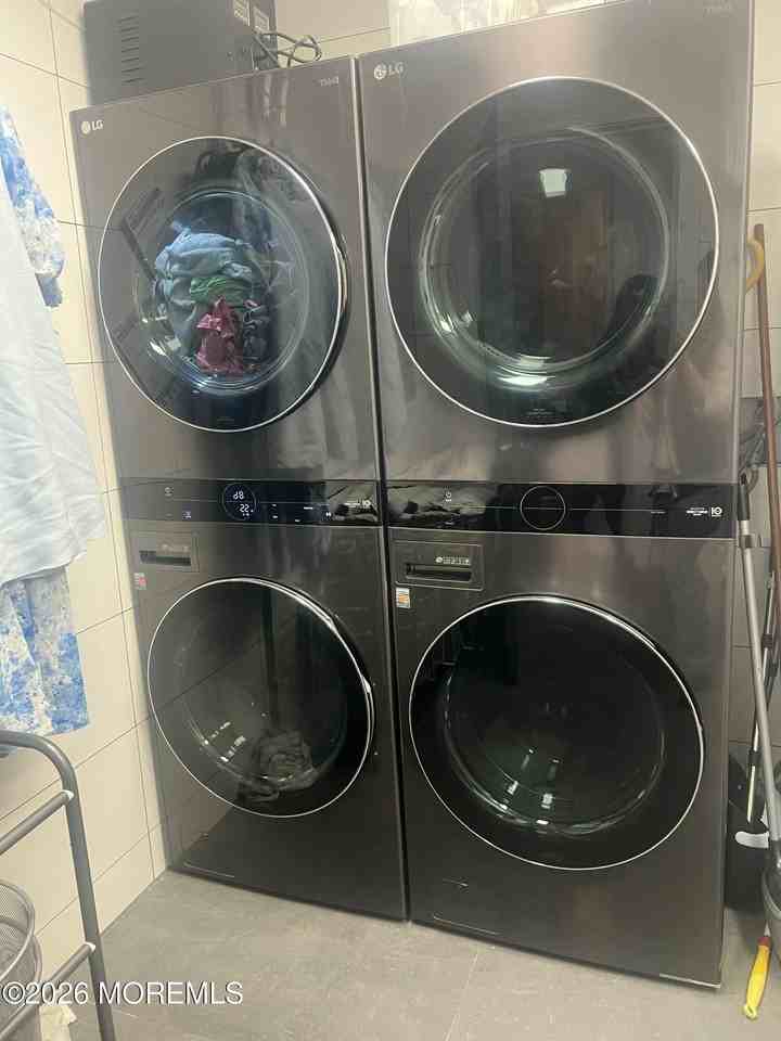 825 Norwood Ave - Photo 5 of 20