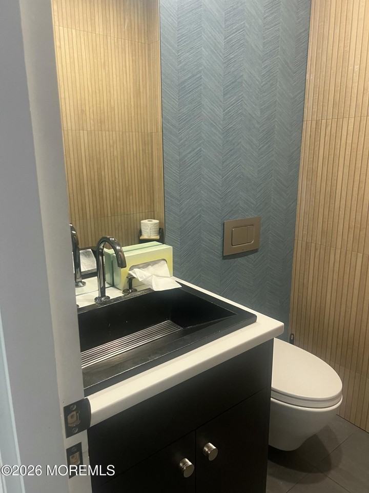 825 Norwood Ave - Photo 6 of 20