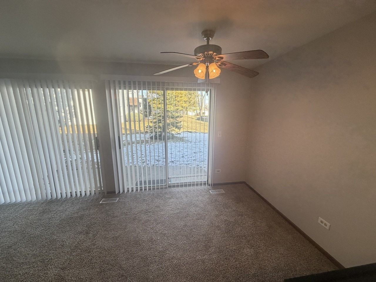 690 Greenfield Ct Apt B1 #B1 - Photo 7 of 10