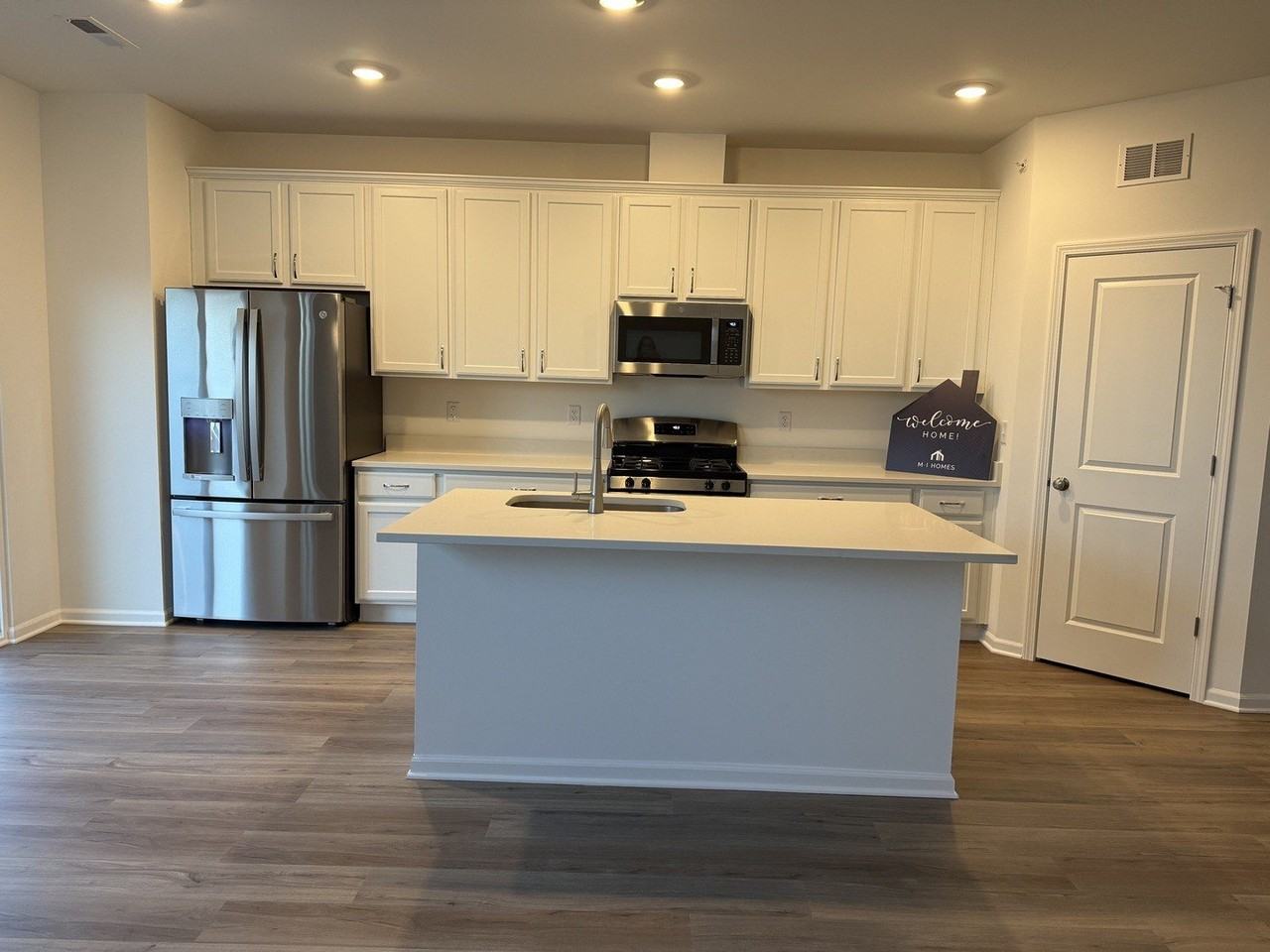 324 Kingsport Dr - Photo 7 of 30