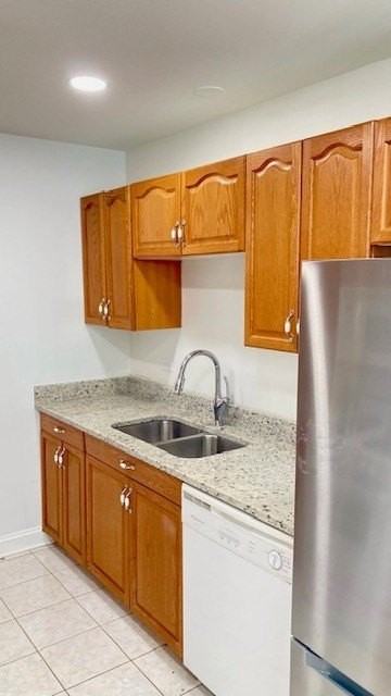 21W581 North Ave Apt 51 #51 - Photo 5 of 18