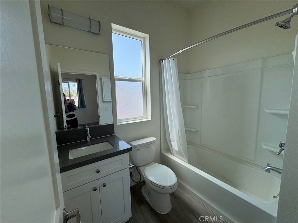 209 N Serrano Ave - Photo 7 of 18