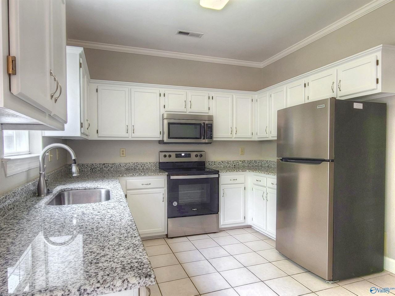 102 Spinnaker Ridge Dr - Photo 5 of 16