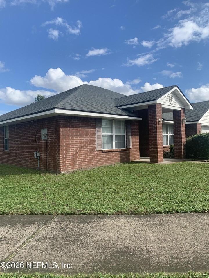 2719 Taylor Hill Dr - Photo 3 of 4