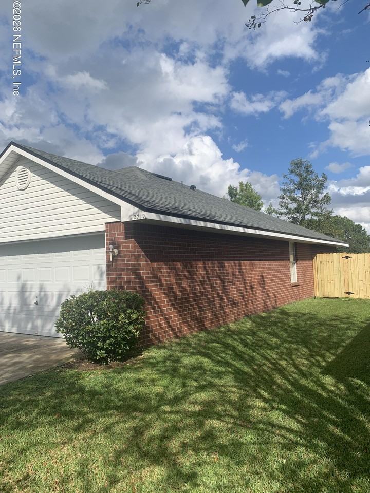 2719 Taylor Hill Dr - Photo 4 of 4