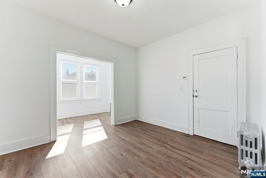 44 Piaget Ave - Photo 4 of 21