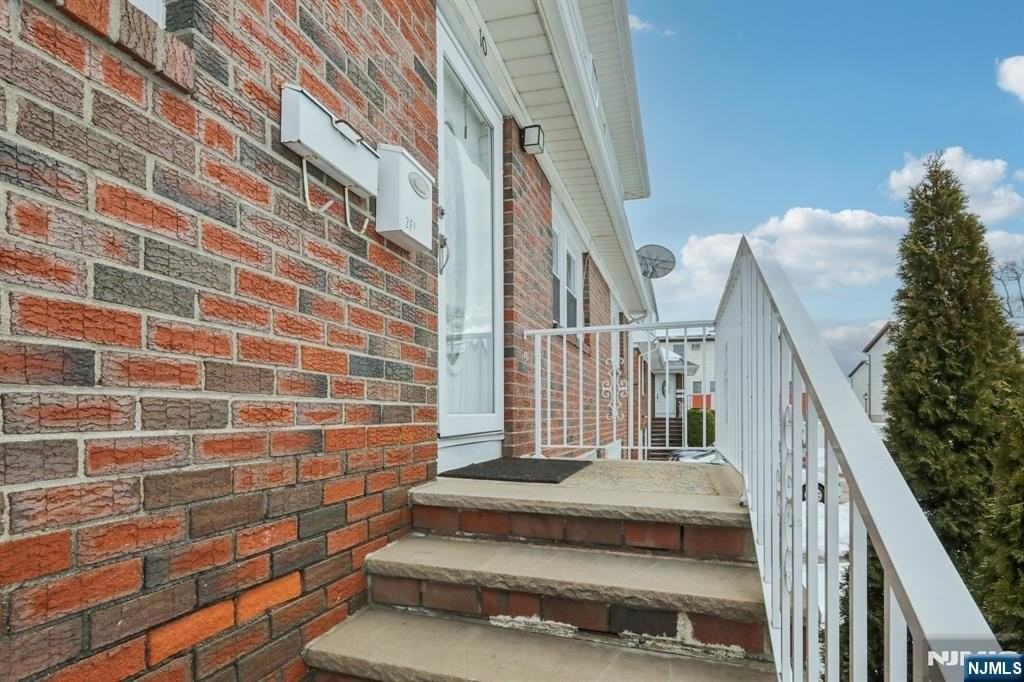 10 Millo Pl - Photo 5 of 42