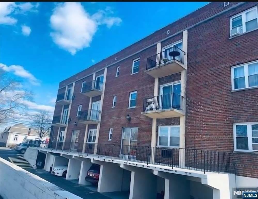 68 Main 4 - Photo 5 of 9