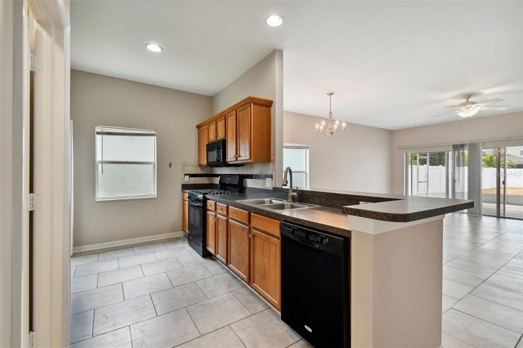 20168 Bay Cedar Ave - Photo 5 of 50