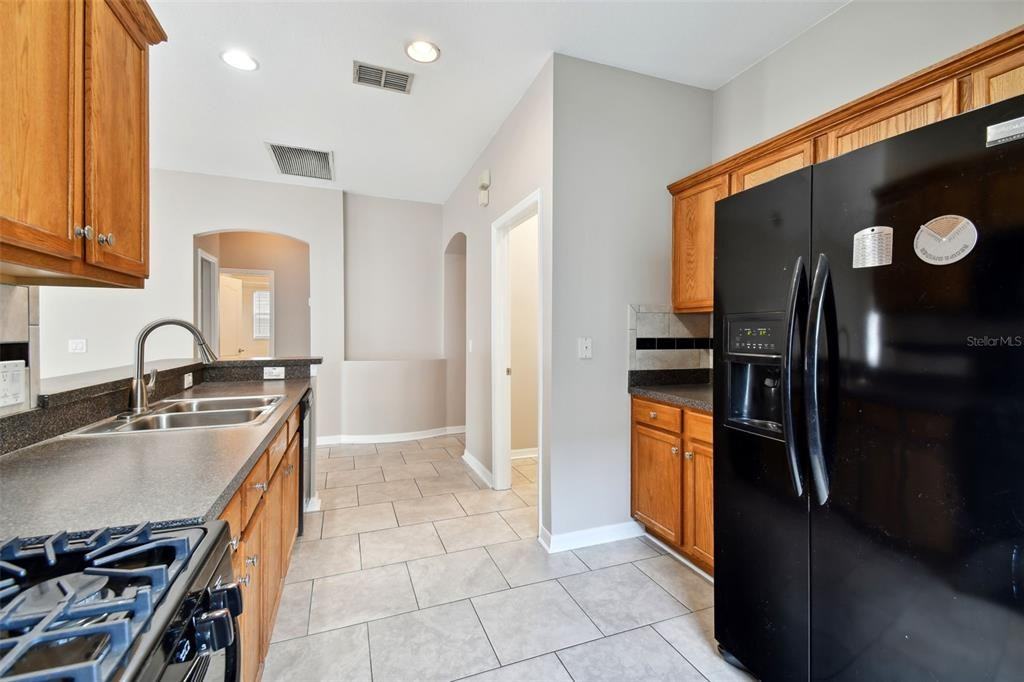 20168 Bay Cedar Ave - Photo 7 of 50