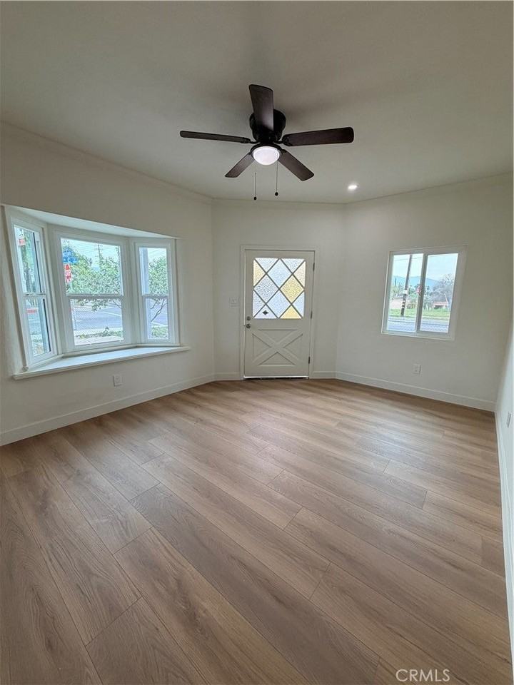 412 W C St - Photo 6 of 15