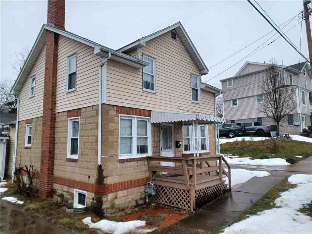 75 Nokomis Dr - Photo 2 of 15