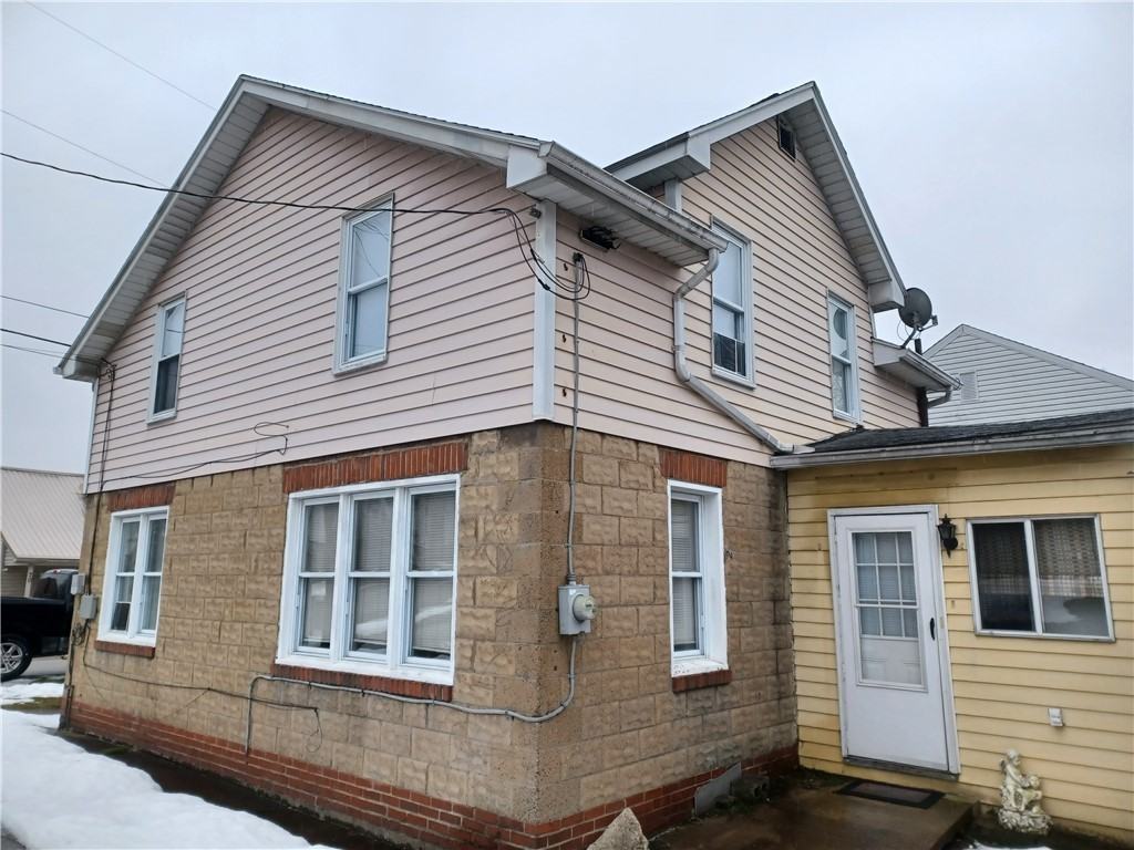 75 Nokomis Dr - Photo 3 of 15