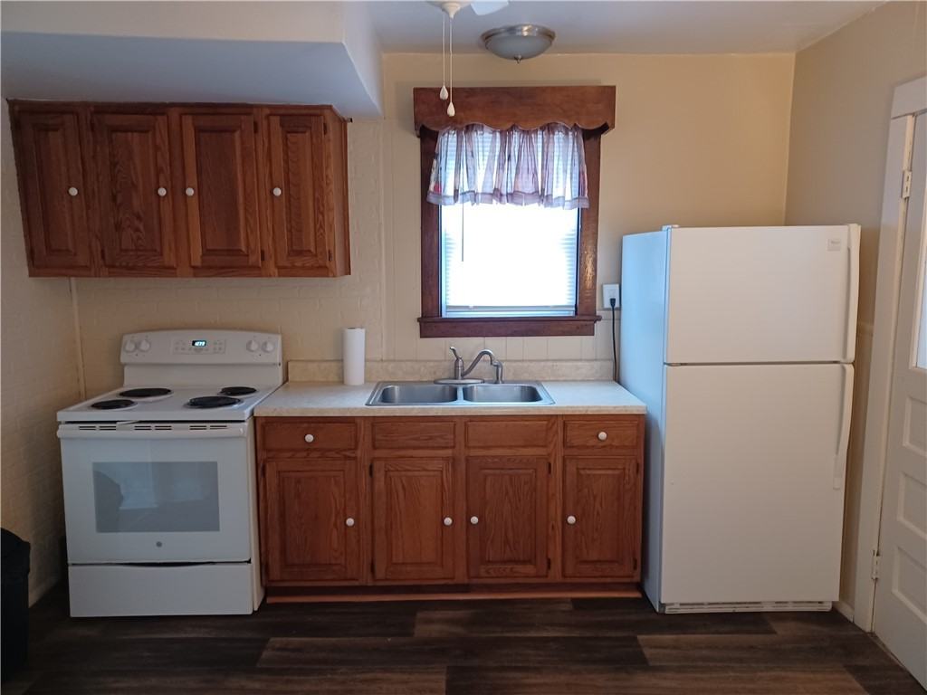 75 Nokomis Dr - Photo 4 of 15