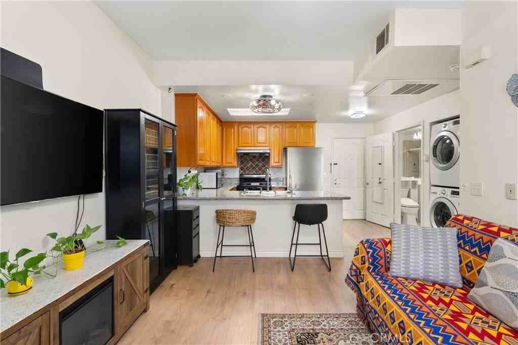 17888 Alburtis Ave - Photo 3 of 27