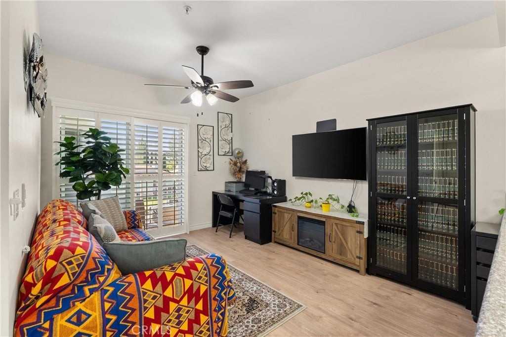 17888 Alburtis Ave - Photo 4 of 27