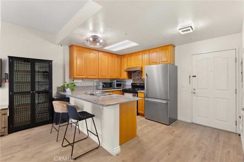 17888 Alburtis Ave - Photo 6 of 27