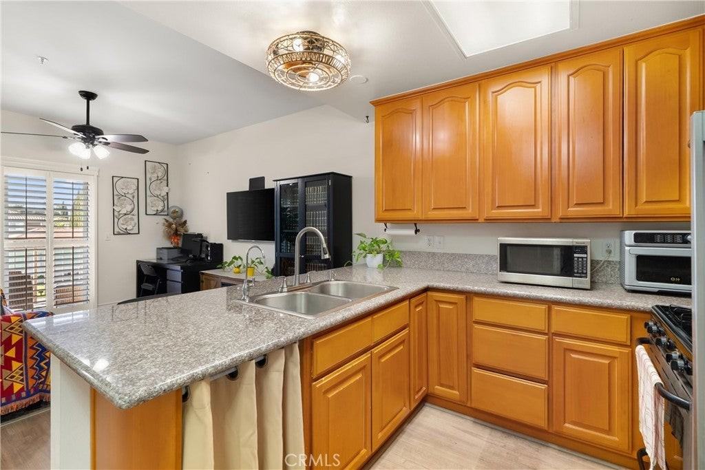 17888 Alburtis Ave - Photo 7 of 27