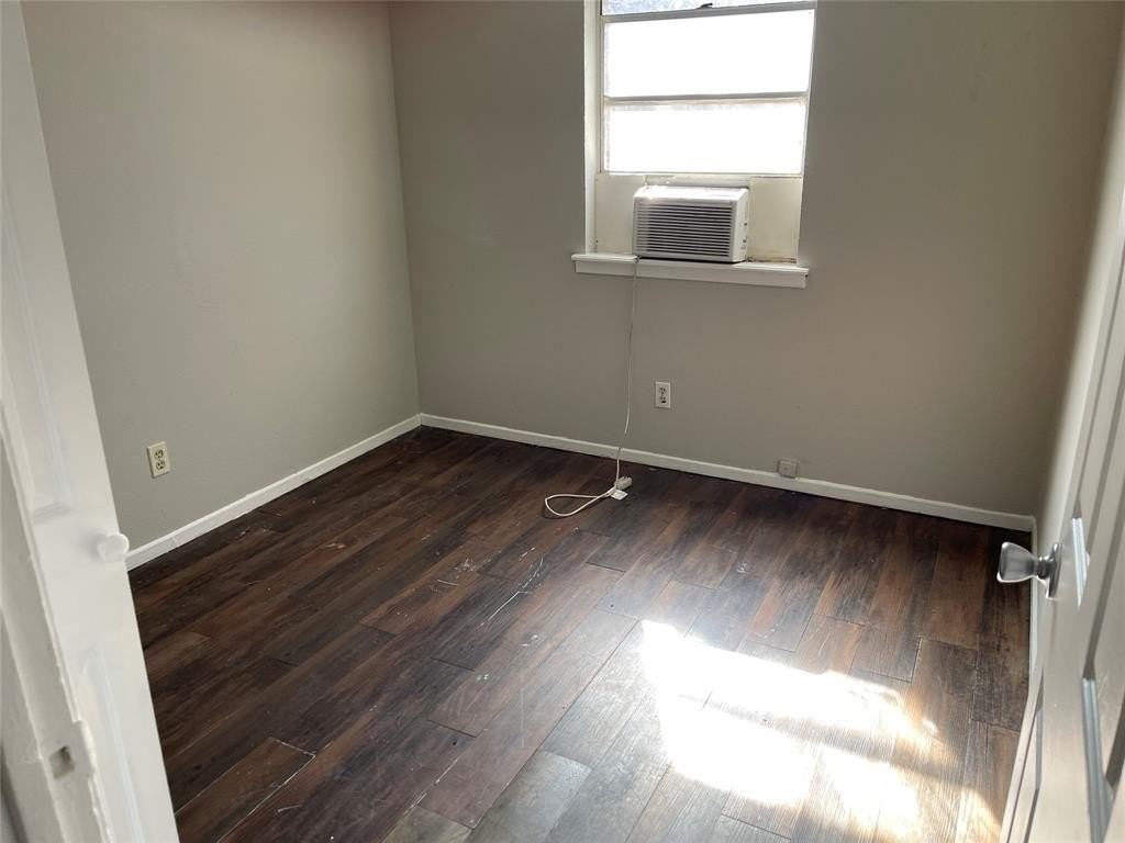 101 Effie Ln - Photo 6 of 9