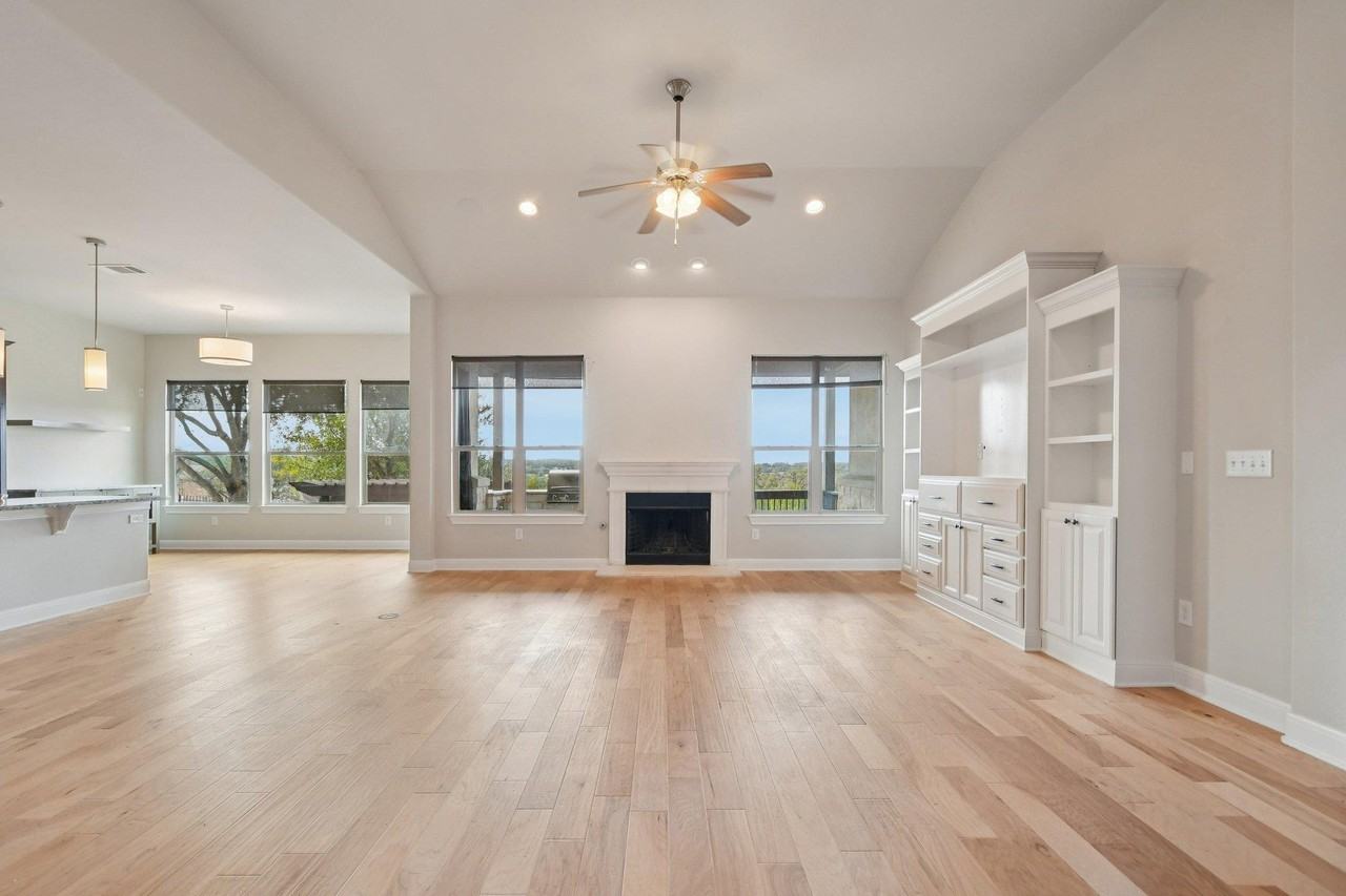 22316 Verbena Pkwy - Photo 5 of 31