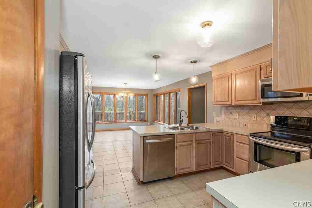 3293 Greenleafe Dr - Photo 2 of 40