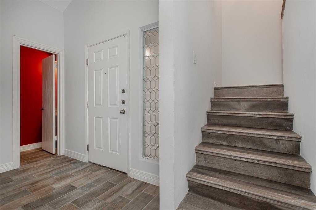 13109 Burninglog Ln - Photo 3 of 36